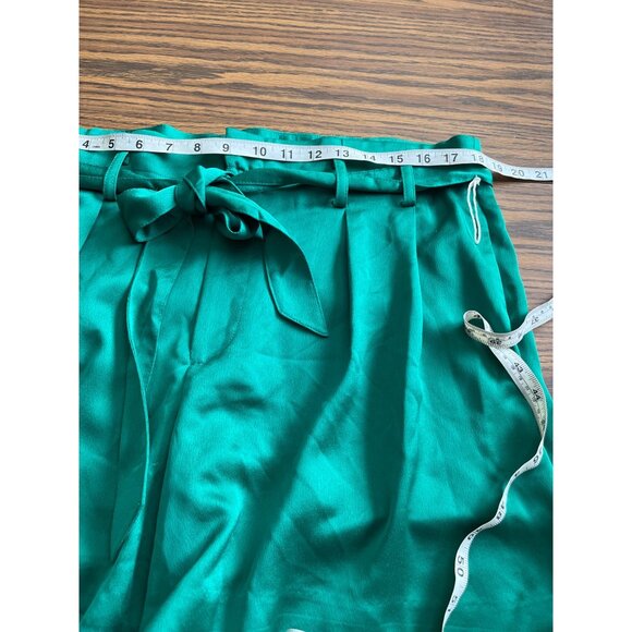 Worthington emerald green zip front shorts with belt size 16 NWOT - Picture 6 of 8